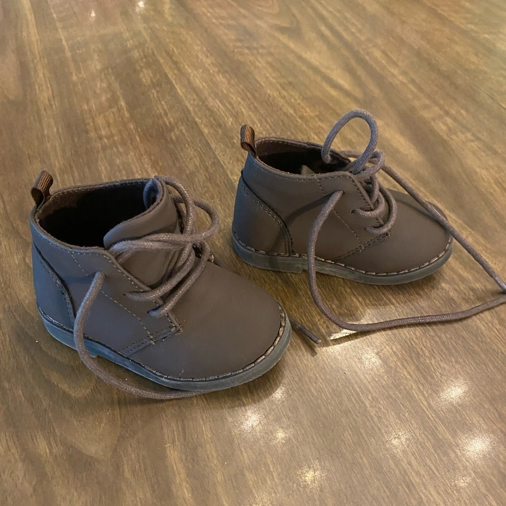 Gymboree brown lace boots for Baby or Toddler - Size 4
